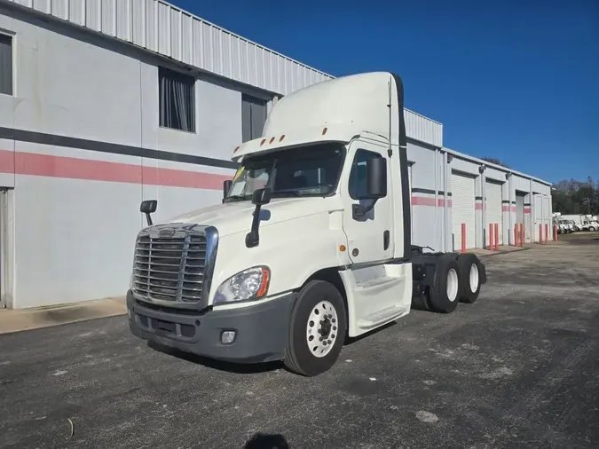 2019 FREIGHTLINER/MERCEDES CASCADIA 125