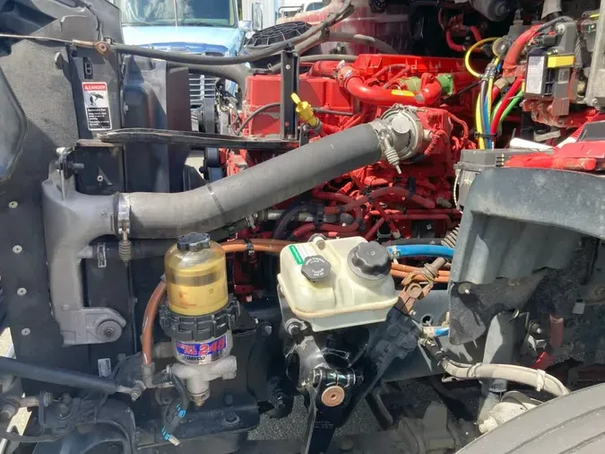 2019 FREIGHTLINER M2 106