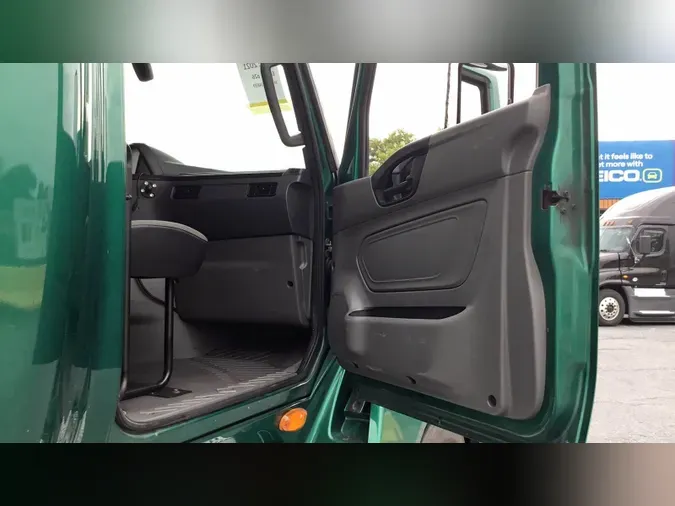 2021 International LT