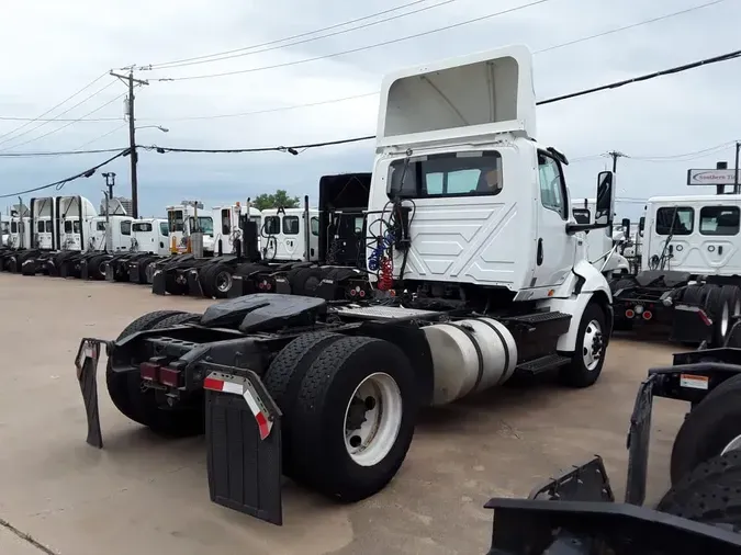 2020 NAVISTAR INTERNATIONAL RH613 DAYCAB S/A