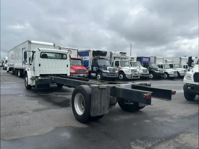 2020 FREIGHTLINER/MERCEDES M2 106