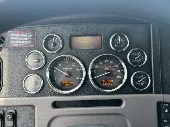 2016 Peterbilt 389