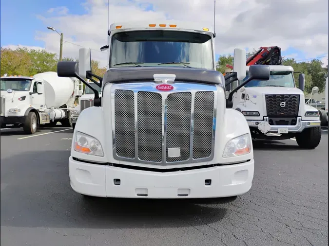 2022 Peterbilt 579ca69835d7b06ef516689ce3e986df0e2