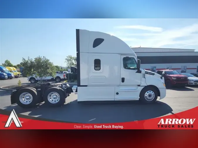 2020 FREIGHTLINER CA126