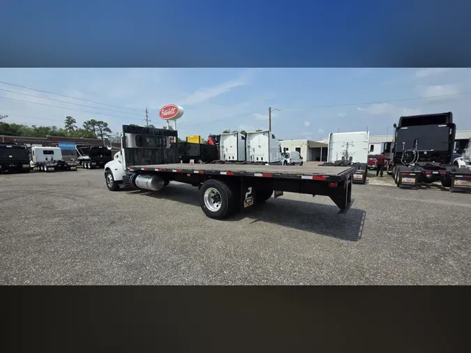 2020 Peterbilt 337