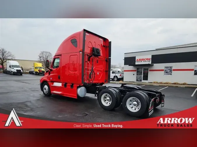 2022 FREIGHTLINER CA126