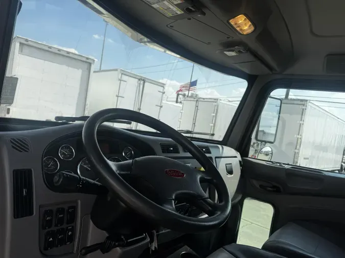 2020 Peterbilt 337