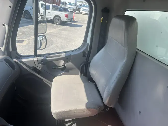 2017 Freightliner Business Class M2 106