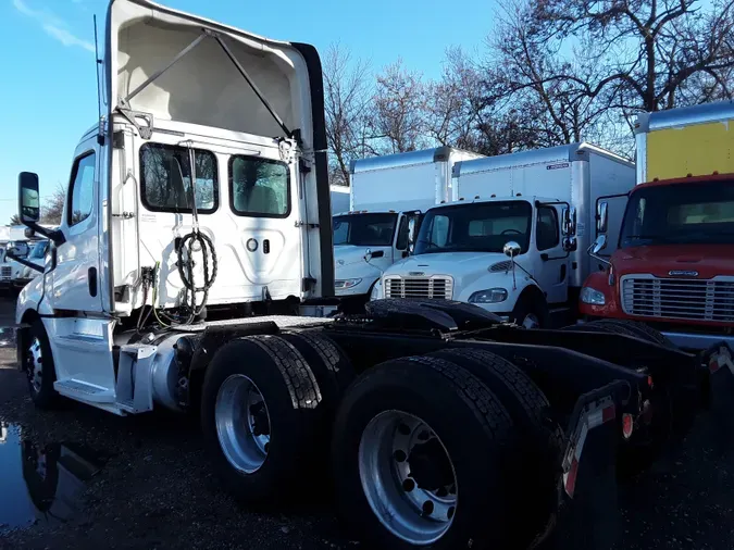 2019 FREIGHTLINER/MERCEDES NEW CASCADIA PX12664