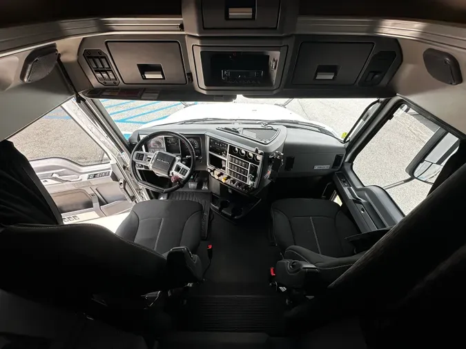 2019 Mack ANTHEM 64T