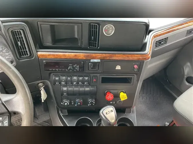 2018 INTERNATIONAL RH613