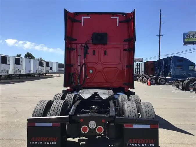 2022 FREIGHTLINER CA126ca7b96bde0d54071d58a65dbc65f7dc0