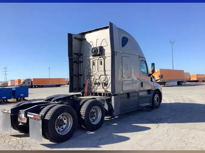 2020 Freightliner Cascadia