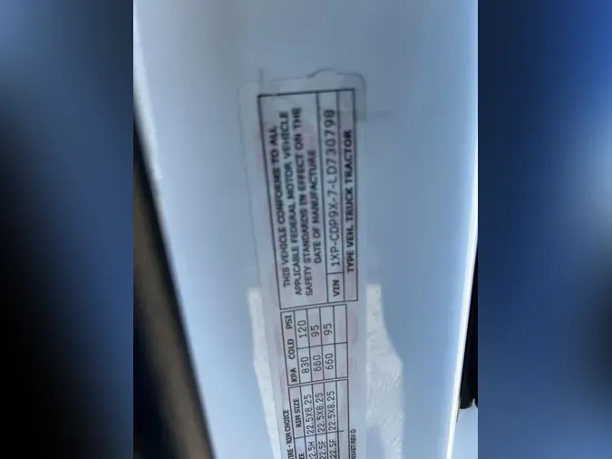 2020 Peterbilt 567