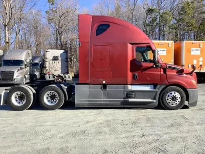 2021 Freightliner Cascadia