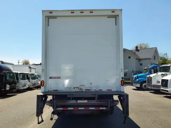 2019 FREIGHTLINER M2 106