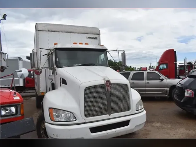 2011 KENWORTH T270