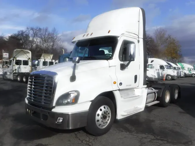 2018 FREIGHTLINER/MERCEDES CASCADIA 125ca874e3a4a280e542475efe1b48047d8