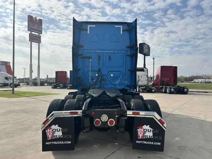 2021 Freightliner Cascadia