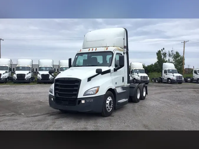 2020 Freightliner Cascadia 126