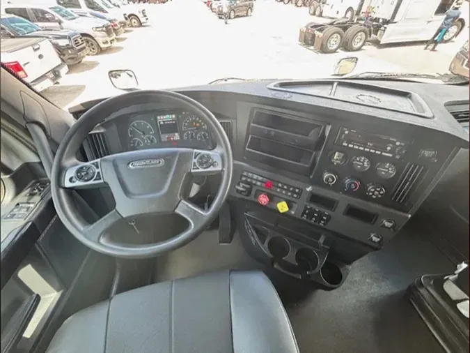 2023 Freightliner Cascadia 126