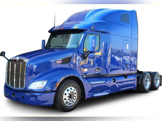 2022 Peterbilt 579ca8d64d2a6a0570b1fa335860d604185