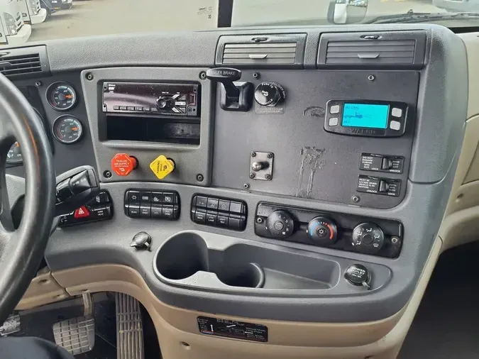 2019 FREIGHTLINER CASCADIA 125