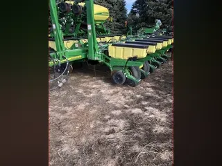 2017 JOHN DEERE 1775