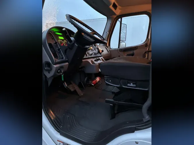 2019 FREIGHTLINER/MERCEDES M2 106