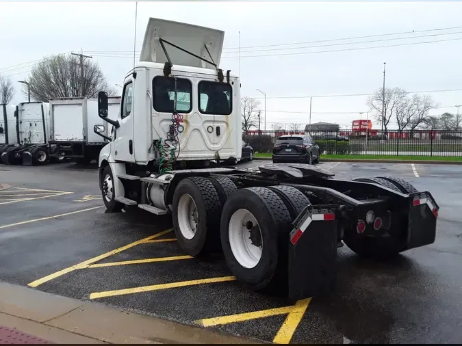 2019 FREIGHTLINER/MERCEDES NEW CASCADIA PX12664