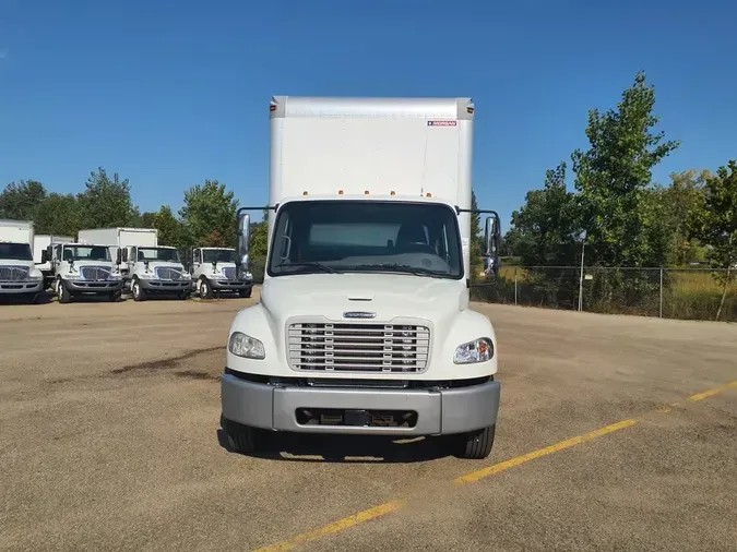 2019 FREIGHTLINER M2 106