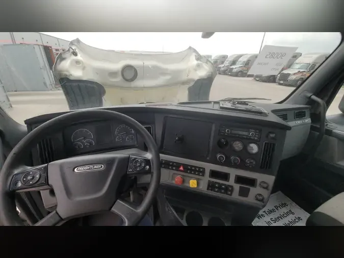 2020 Freightliner Cascadia 126