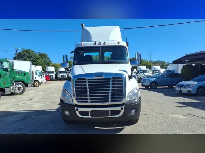 2020 FREIGHTLINER/MERCEDES CASCADIA 125