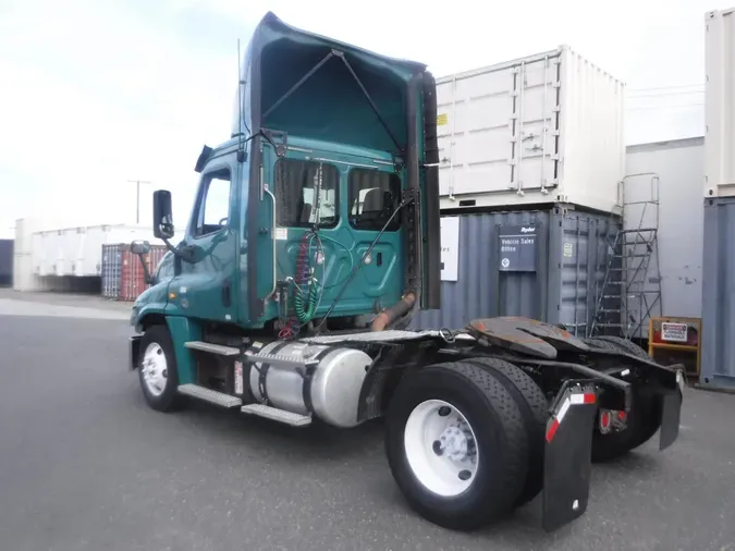 2018 FREIGHTLINER/MERCEDES CASCADIA 125