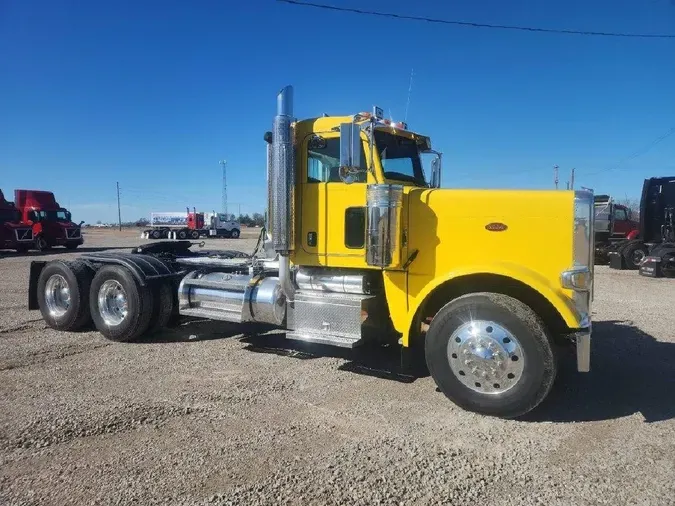 2009 PETERBILT 388