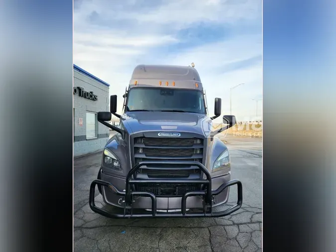 2022 FREIGHTLINER Cascadia 126