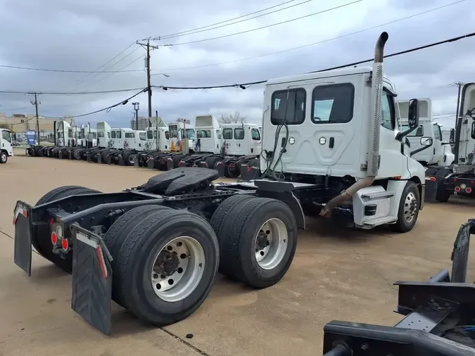 2021 FREIGHTLINER/MERCEDES NEW CASCADIA PX12664