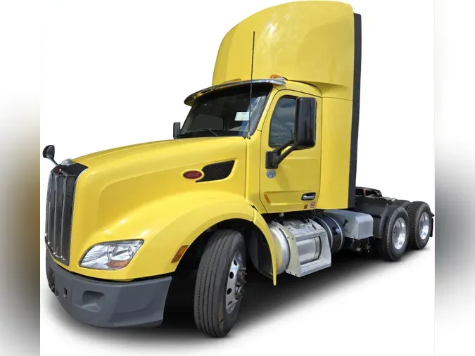 2021 Peterbilt 579caab9a5e940a96f4031b924b3918cf57