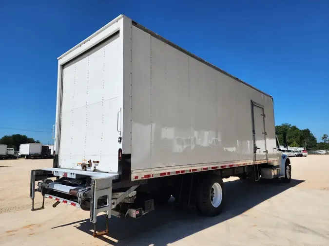 2018 FREIGHTLINER M2 106