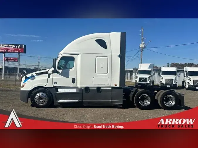 2020 FREIGHTLINER CA126