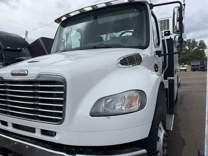 2015 FREIGHTLINER BUSINESS CLASS M2 106cab46a078ca7d53b890c6536b64f02b3