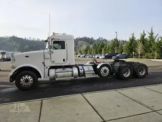 2018 PETERBILT 367