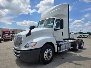 2020 International LT625