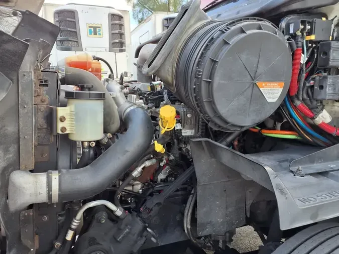 2018 NAVISTAR INTERNATIONAL RH613 DAYCAB T/A