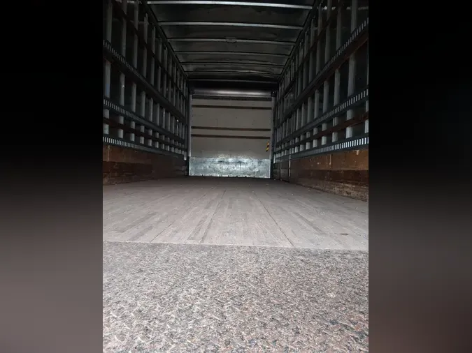 2018 FREIGHTLINER/MERCEDES M2 106