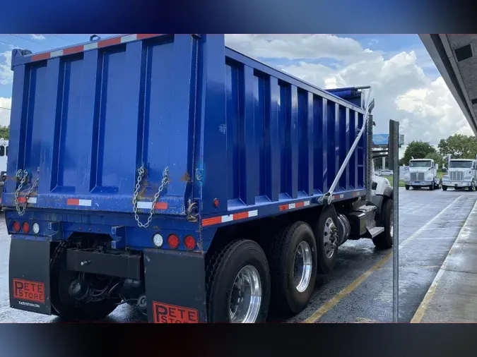 2017 Kenworth T880