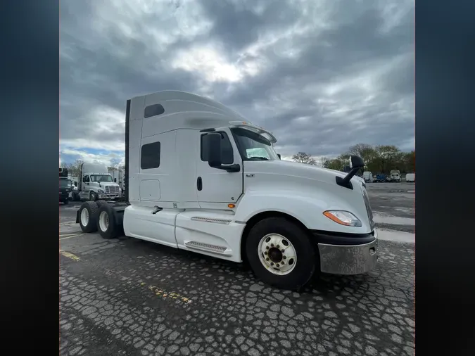 2019 NAVISTAR INTERNATIONAL LT625 SLPR CAB