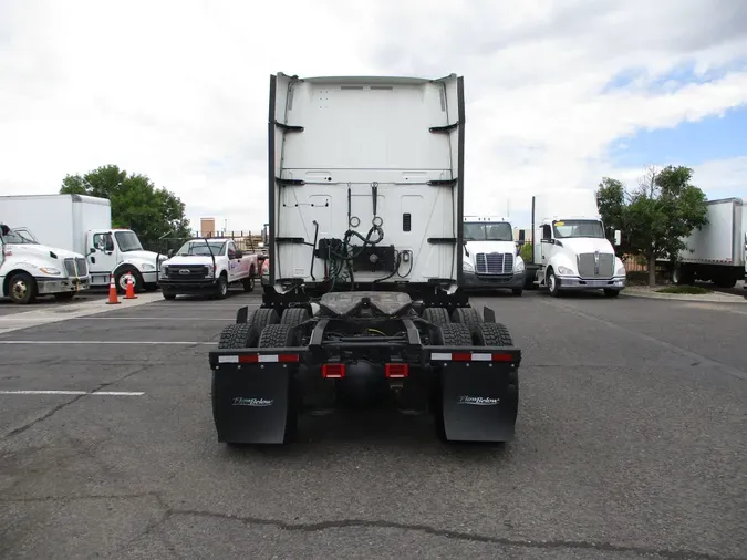 2019 NAVISTAR INTERNATIONAL LT625 SLPR CAB