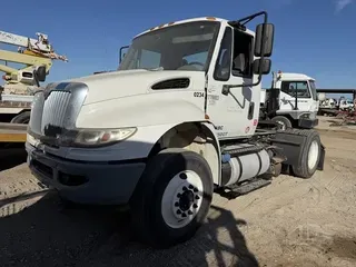 2017 INTERNATIONAL DURASTAR 4400