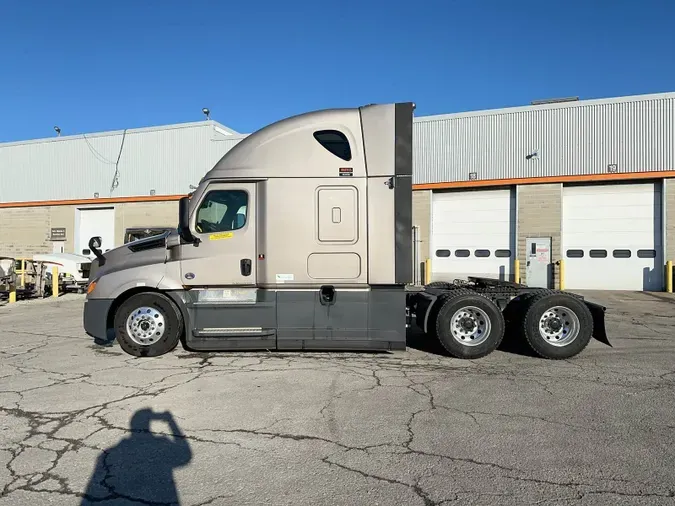 2023 Freightliner Cascadia